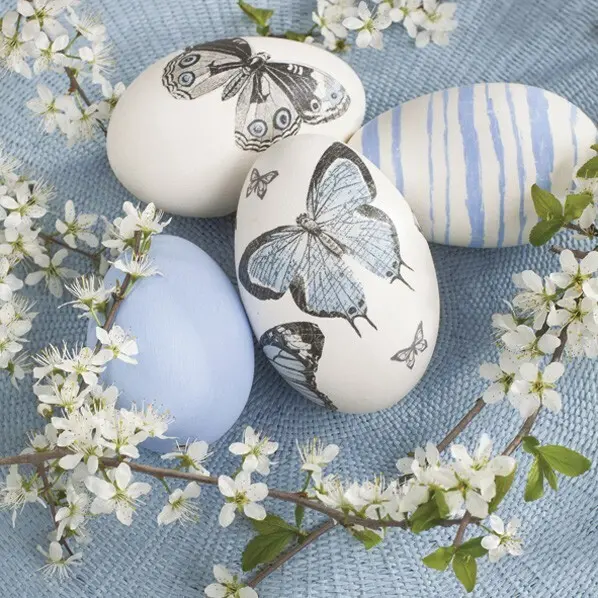 Zdjęcie produktu Serwetki papierowe Wielkanocne Daisy jaja motyle daisy eggs 33x33 cm 20 szt.
