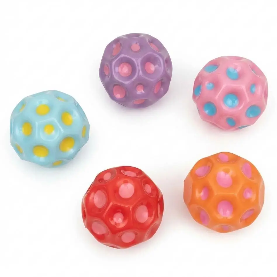 Zdjęcie produktu Piłka Elastyczna Odbijająca Piankowa Elastyczna Miękka Wysoko Skacząca do zabawy mix kolorów 1 szt.